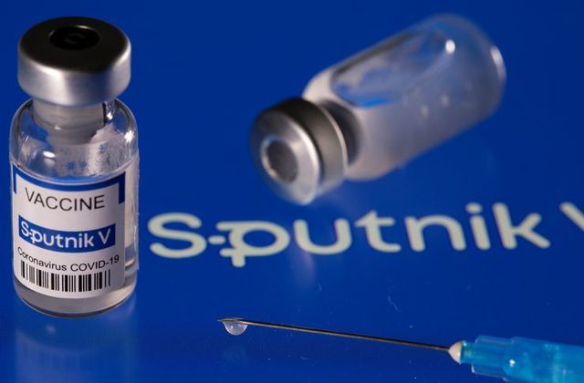 Опрос: Большинство граждан Молдовы предпочли бы вакцинироваться Sputnik-V.