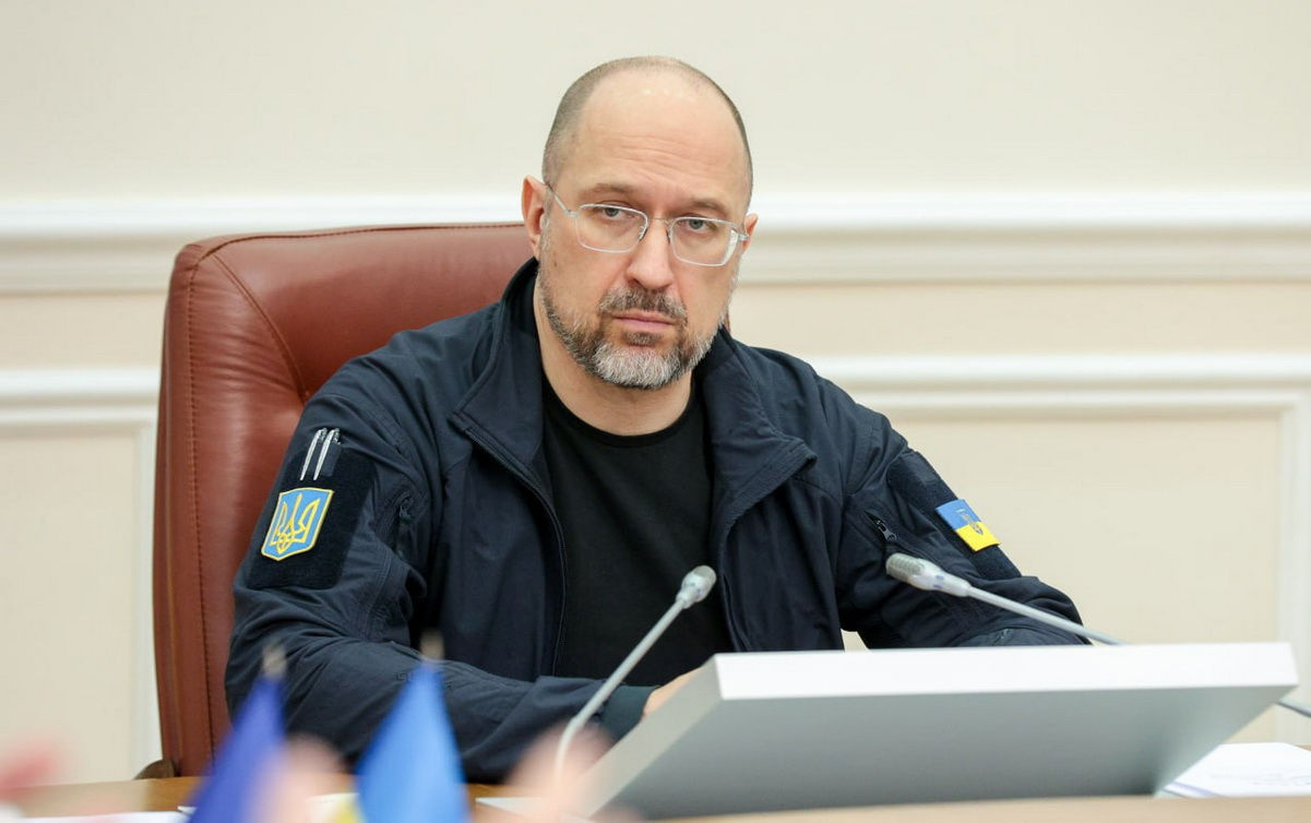 Шмыгаль: В Украине повреждены 20 подстанций и ряд электростанций.