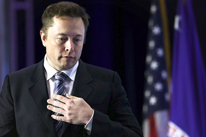 Илон Маск миллиардер, глава компаний Space X и Tesla.