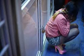 Inculpaţii au recrutat o minoră pentru practicarea prostituţiei într-un apartament din capitală. Foto: gandul.info