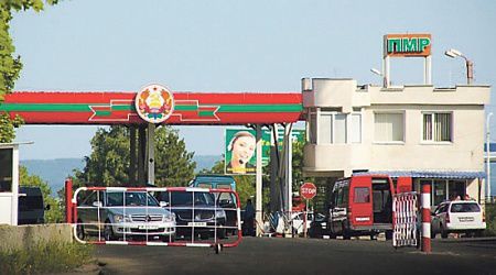 Нарушение данных правил грозит штрафом до 5 тыс. руб. ($333,3).