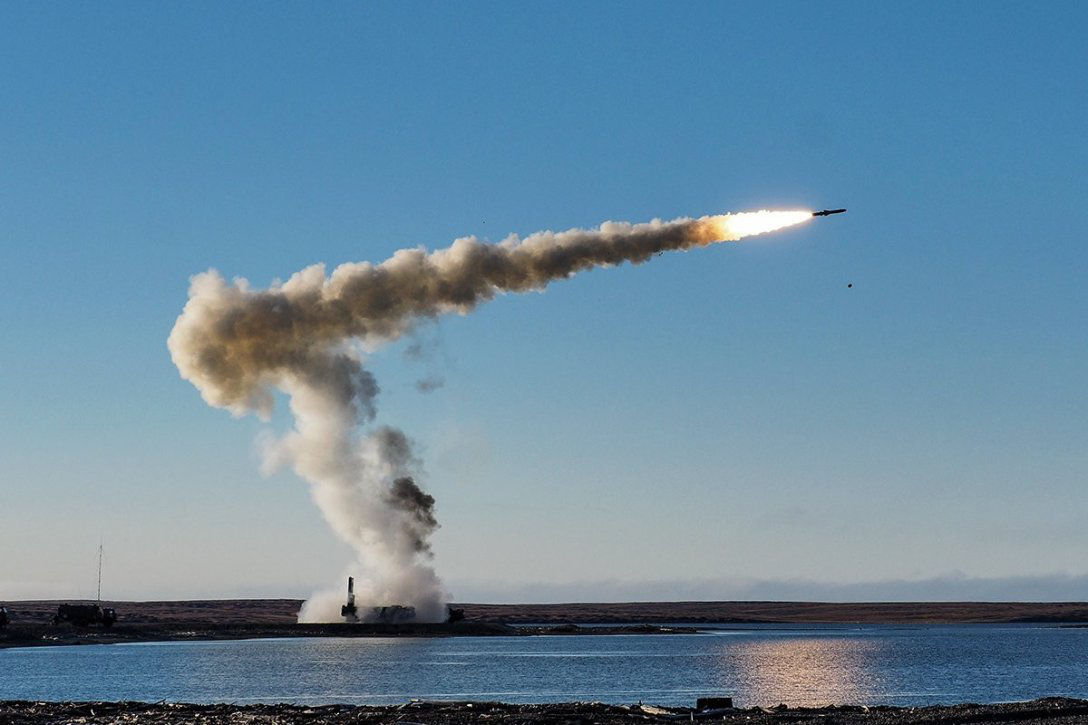 Воздушные силы Украины сбили сегодня 18 российских крылатых ракет.