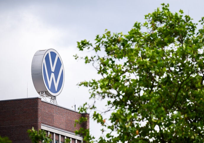 Volkswagen anulează garanțiile de muncă de 10 ani: O cale către concedieri.