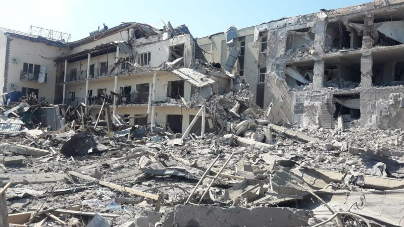 Власти Одессы показали последствия ракетного обстрела.