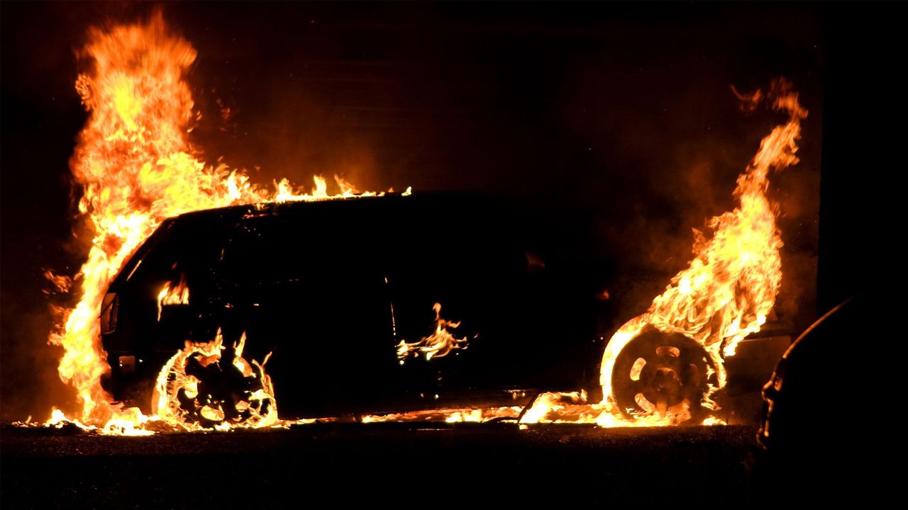 Moarte în chinuri la Olişcani: A ars de viu în propria maşină. Foto simbol: Radio Constanţa