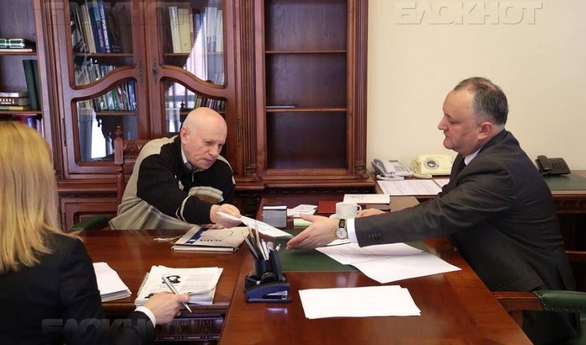 Президен будет принимать граждан ежемесячно.