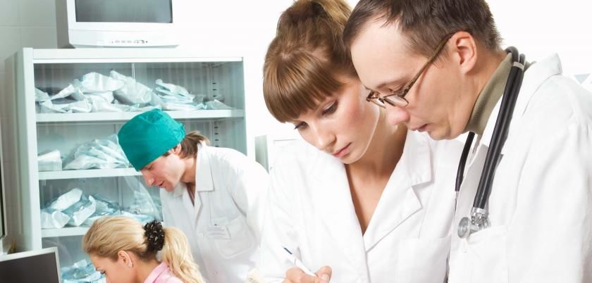 Afecţiunea nu poate fi vindecată, dar cei diagnosticaţi cu astm pot duce o viaţă normală. Foto: amfms.ro