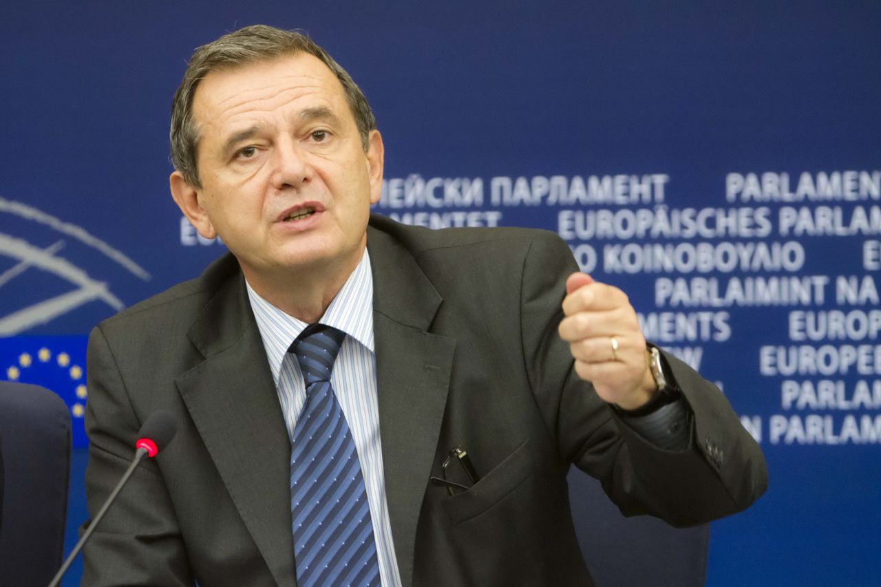 Europarlamentar român: Cea mai simplă cale ca R. Moldova să ajungă în UE. Foto: 10TV
