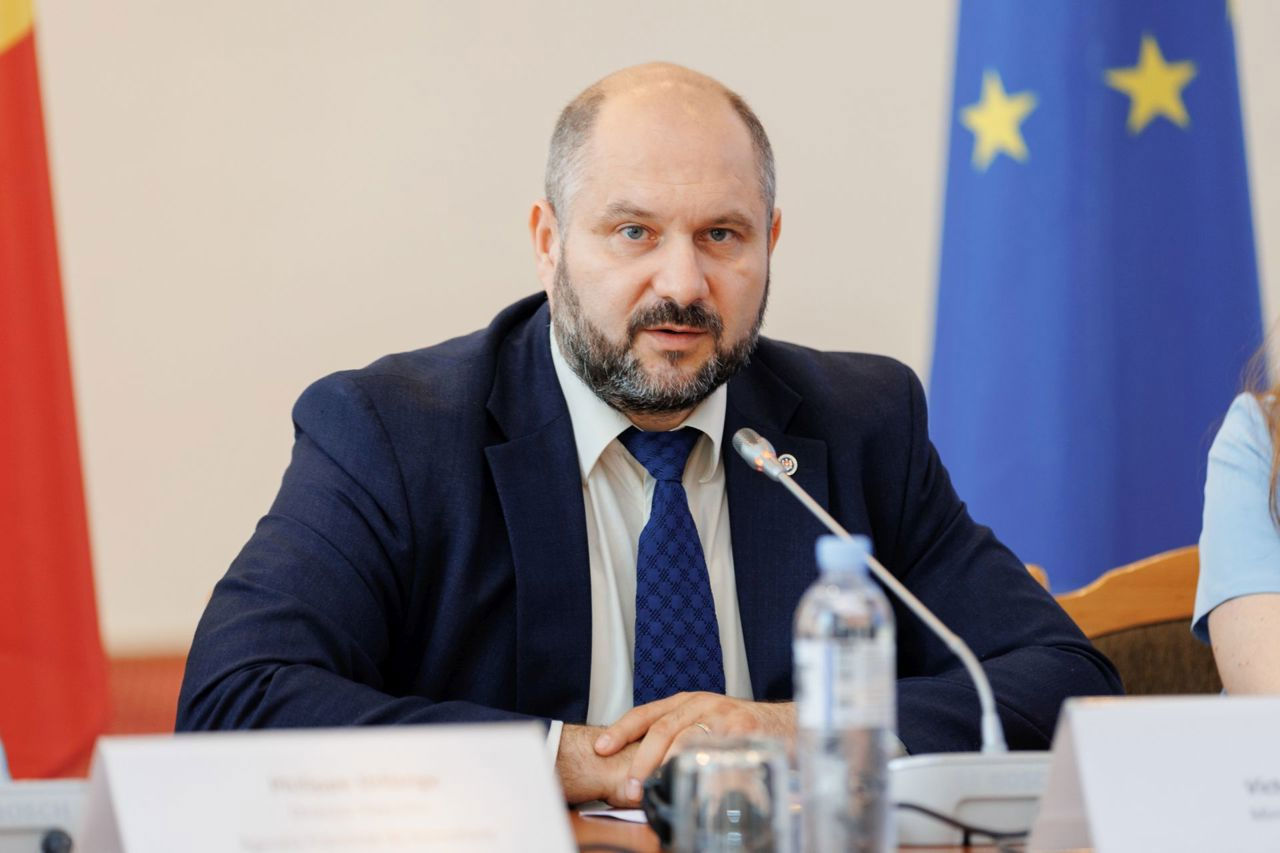 Министр энергетики Виктор Парликов.