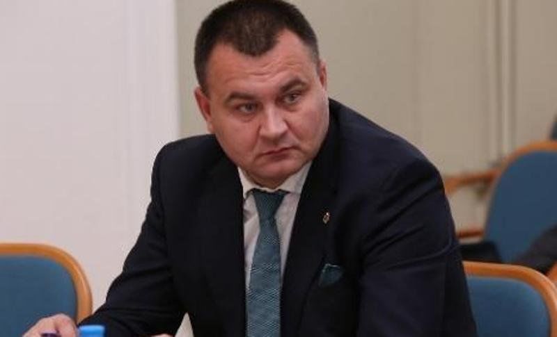 Депутаты отправили в отставку главу Агентства по разрешению споров.