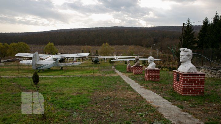 Аллея памятников социализма и коммунизма: под Кишинёвом открылся музей под открытым небом.