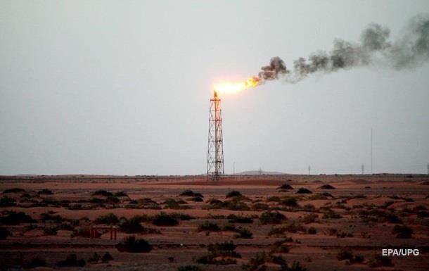 Госнефтекомпания страны приостановила проекты по увеличению нефтедобычи.