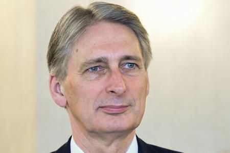 Ministrul britanic de Externe Philip Hammond este aşteptat joi într-o vizită la Kiev, pentru a discuta cu autorităţile ucrainene situaţia din estul separatist al ţării, transmite Interfax-Ukraina.