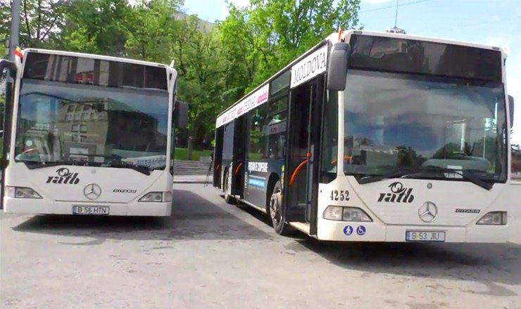 Автобусы были произведены в 2006 году.