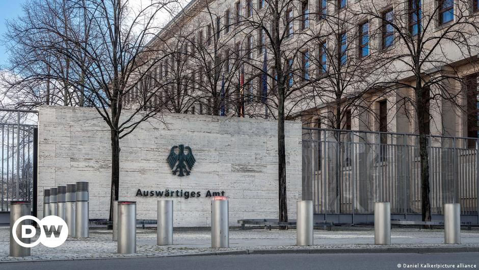 МИД Германии не рекомендует гражданам совершать поездки в Россию.