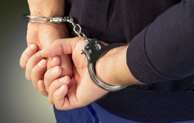 Двое молдаван в Румынии попались с поличным при ограблении квартиры.