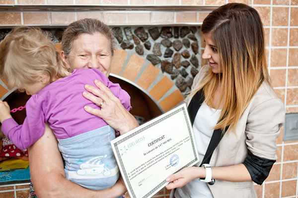 Una din gemenele bătute de mama lor va începe un tratament în străinătate. Foto: ipn.md