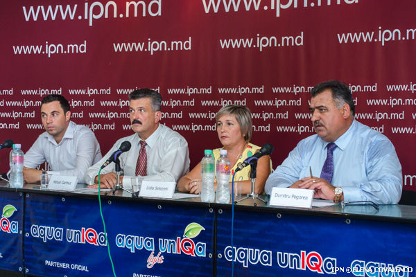 Diaspora moldovenilor din Rusia solicită mai multe secţii de votare. Foto: ipn\Elena Covalenco
