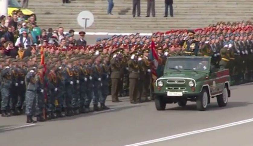 В параде будет задействована военная техника.