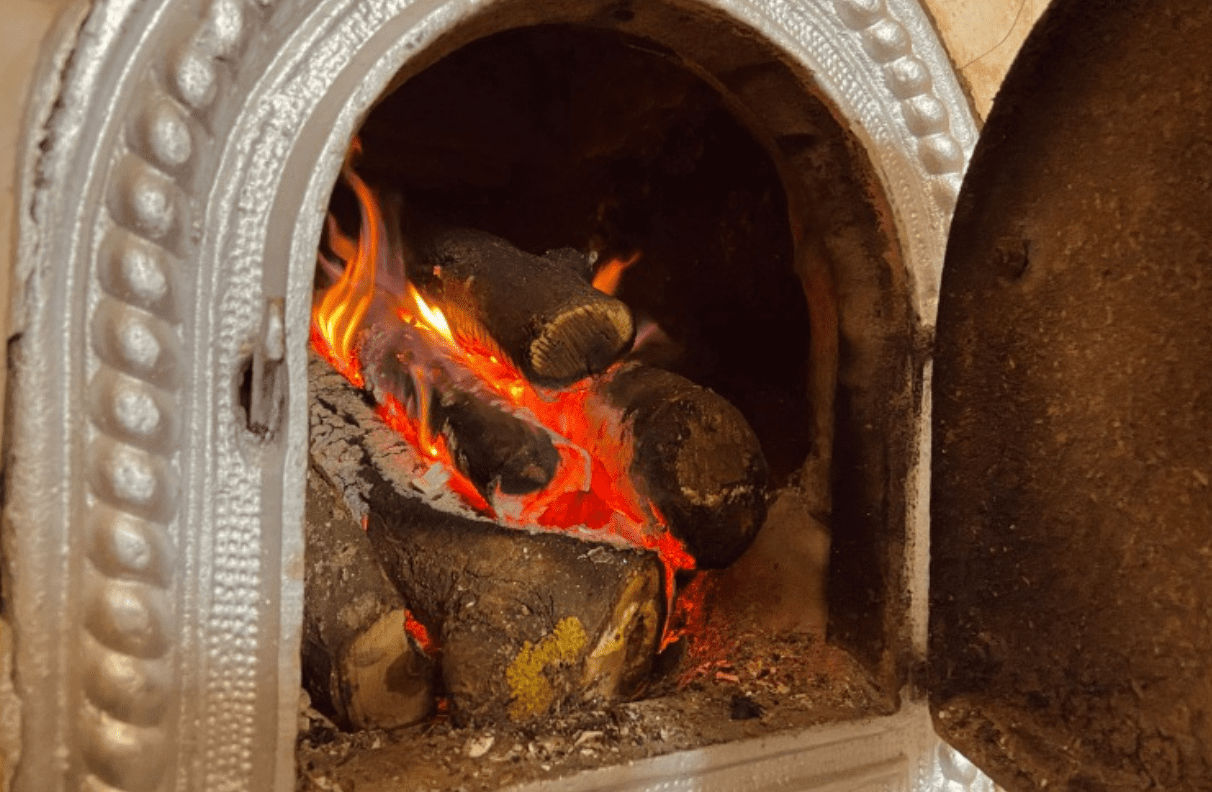 Exploatare necorespunzătoare a sobei: O femeie de 80 de ani s-a intoxicat cu fum la Leova
