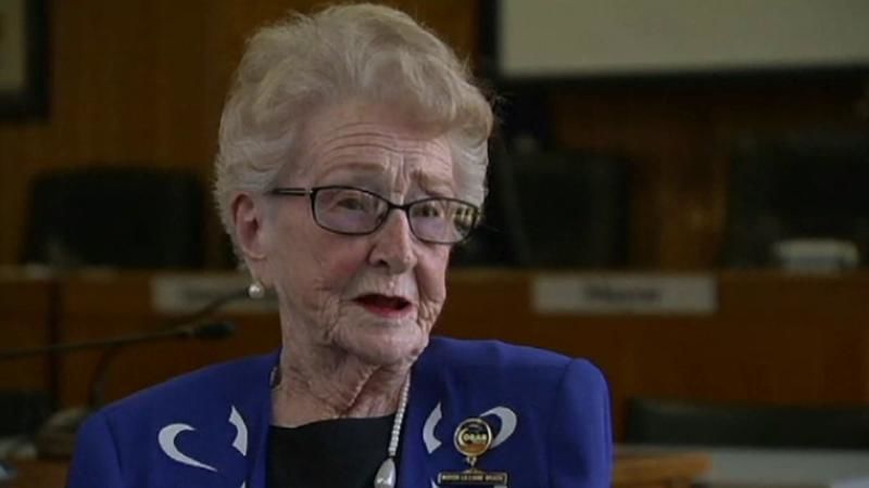 В Австралии городом управляет 87-летняя женщина.