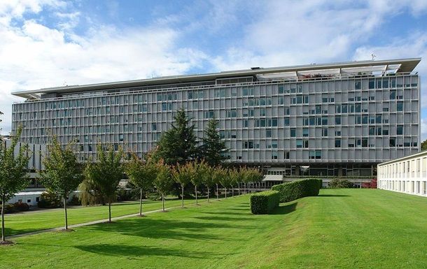 Украина против президента России в ассамблеи ВОЗ.