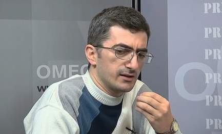 Политолог и журналист Эрнест Варданян.