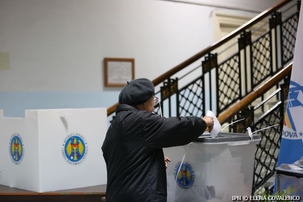 ЦИК аккредитовала первых международных наблюдателей на парламентских выборах.