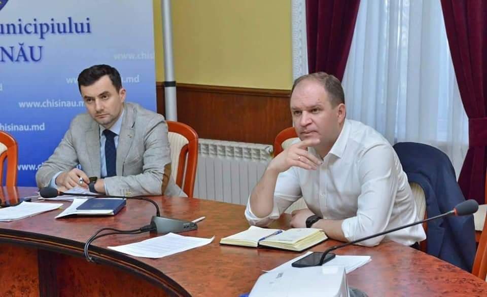 Генеральный примар Кишинева Ион Чебан потребовал от преторов за неделю проинспектировать гаражи.