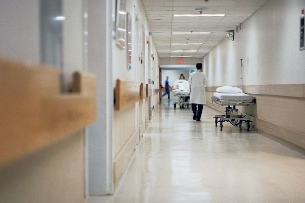 Tarifele pentru serviciile medico-sanitare urmează să fie revizuite de către Guvern. Foto: ipn.md