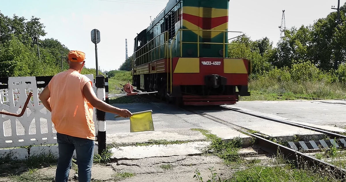 В Бельцах ж/д переезд останется без дежурного и шлагбаума из-за финансовых проблем.