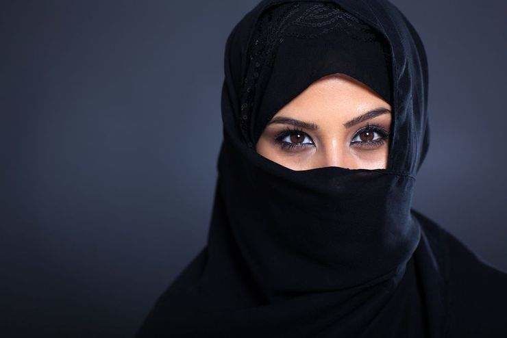 Austria introduce interdicția de a purta vălul islamic în public. Foto: Wall-Street.ro