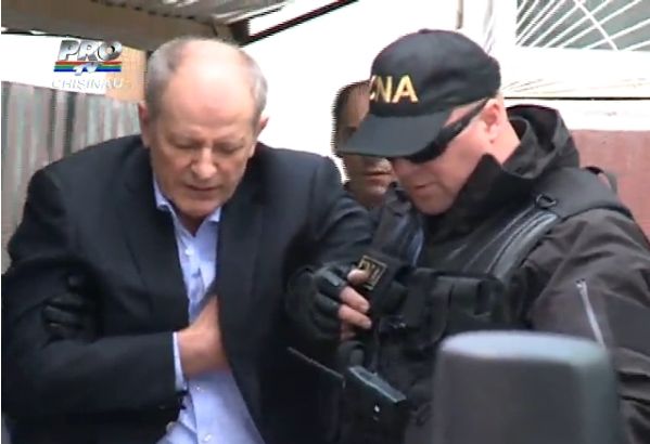 Andrei Usatii a fost operat la o artera saptamana trecuta dupa ce i s-a facut rau in timp ce se afla la Curtea de Apel. Foto: protv.md