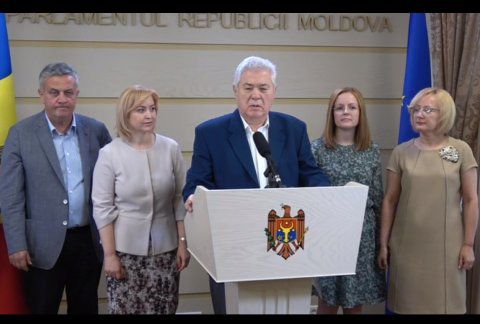 Центральный комитет Партии коммунистов Молдовы.