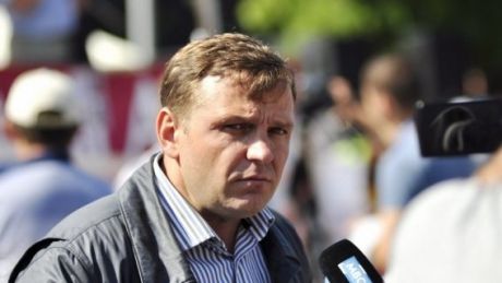 Нэстасе заявил о нулевых расходах на сбор подписей.