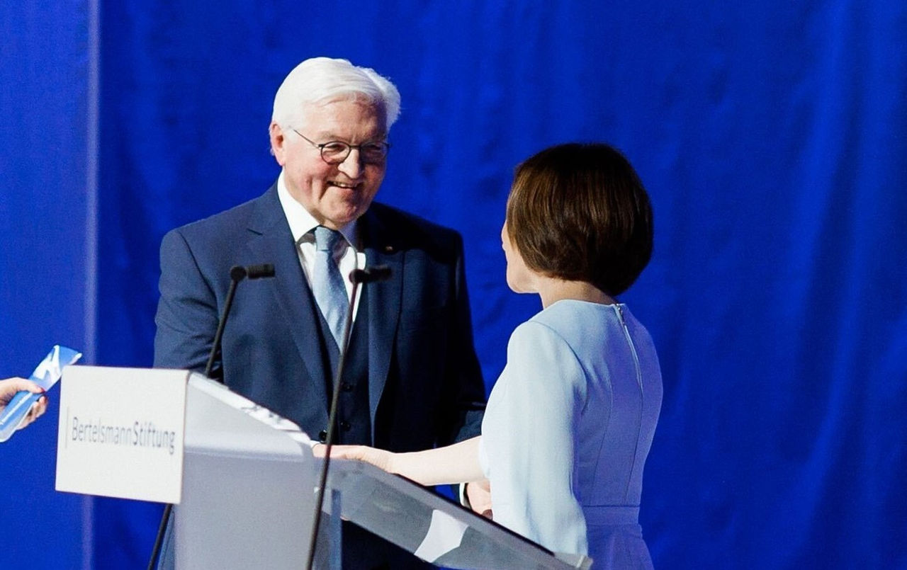 Steinmeier: Moldova este o țară multietnică, cu o majoritate de moldoveni vorbitori de română.