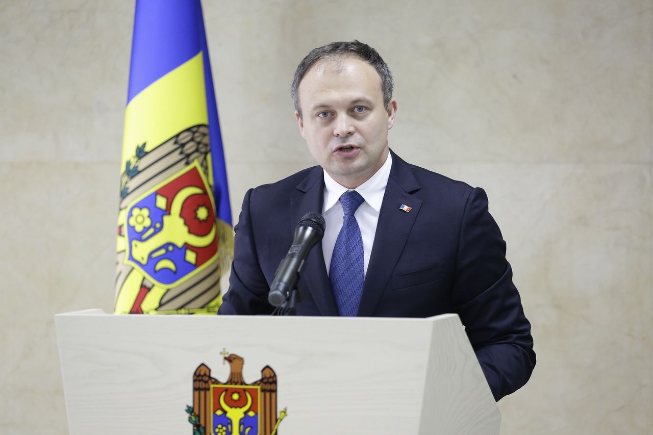 Salariile din grănițe, mizere. Replica lui Candu în Parlament