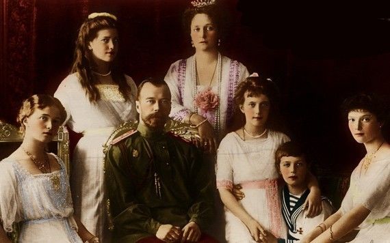 В Ессентуках нашли тайник с редкими фотографиями императорской семьи. 