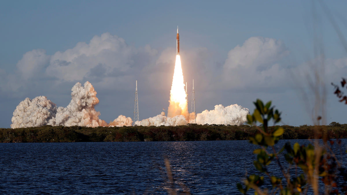 Blue Origin a creat un aparat pentru extragerea oxigenului din solul lunar.