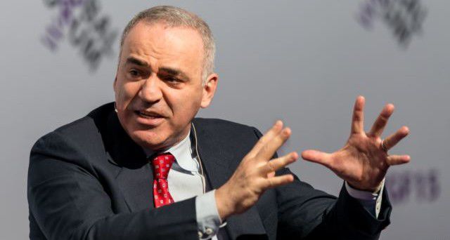 Kasparov: Rusia nu are niciun viitor dacă nu recunoaște că Lenin și Stalin au fost niște călăi. Foto: paginaderusia.ro