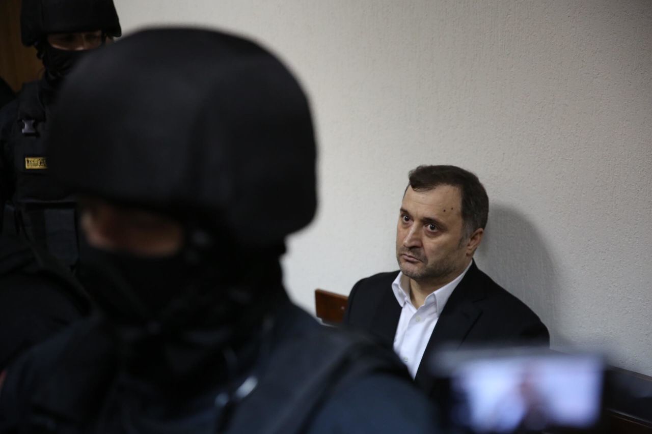 Влад Филат присутствовал на открытом заседании, к которому была допущена пресса.