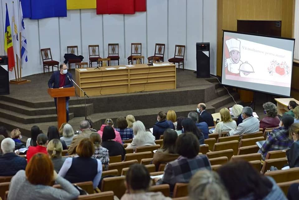 Проект единого типового меню на период лето-осень должен быть вынесен на общественные консультации.