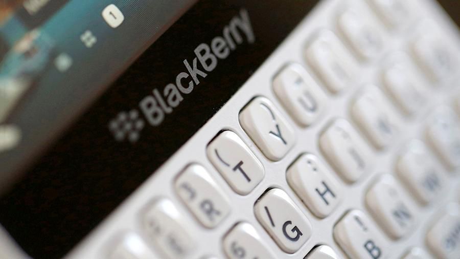 Facebook обвинил BlackBerry в краже технологии голосовых сообщений.