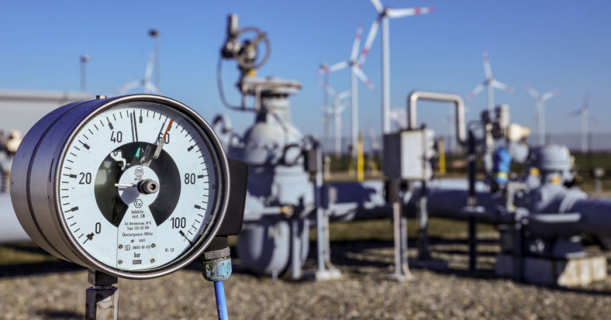 Цены на газ в Европе опустились ниже 1500 долларов впервые с 29 июня.