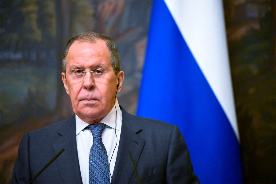 Лавров: Сегодня дипломатию надо активизировать, а не сворачивать.