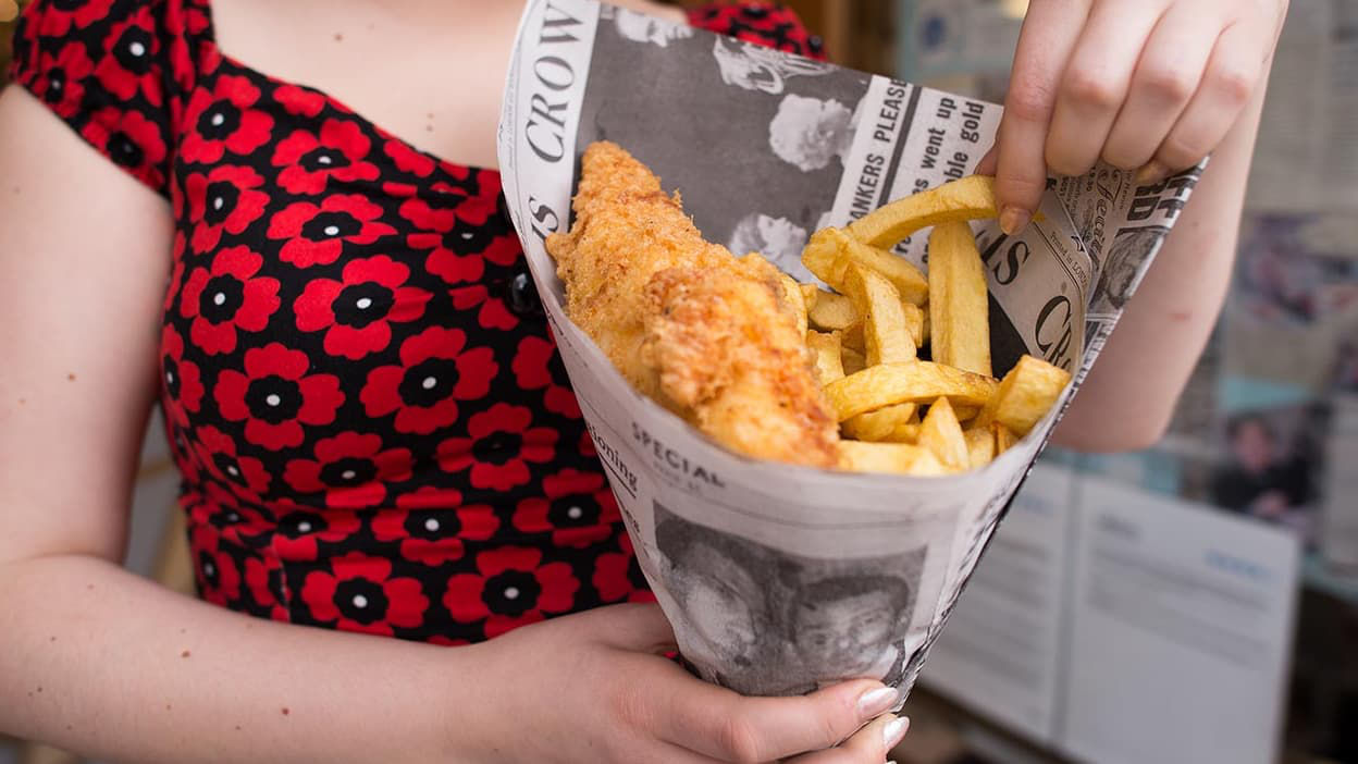 Британские традиционные кафе fish &amp; chips под угрозой закрытия из-за войны в Украине.