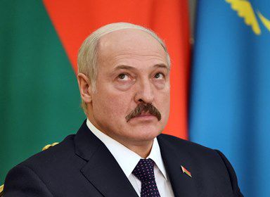 Лукашенко отметил, что никому не позволит дестабилизировать обстановку в стране.