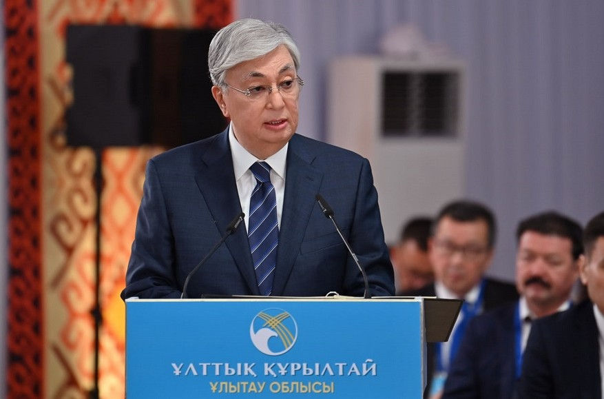 Токаев призвал не называть объекты страны именами деятелей советского периода.