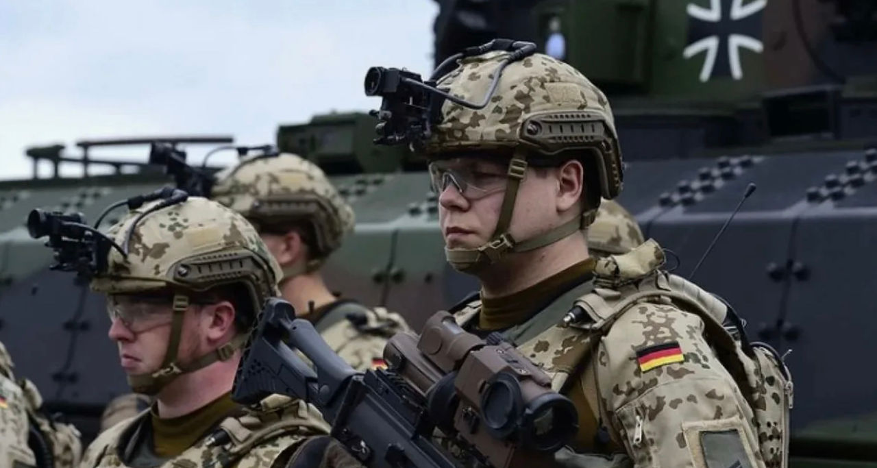 The Telegraph: Германия "вооружается до зубов", чтобы быть готовой к нападению РФ.
