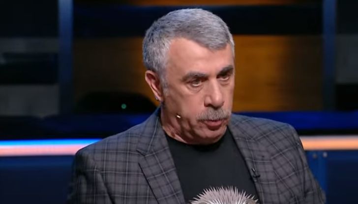Комаровский: Вакцинировать детей от COVID нужно, так как болезнь опасна.